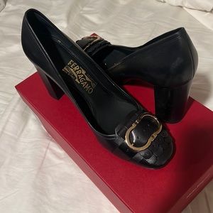 Ferragamo black heel size 8